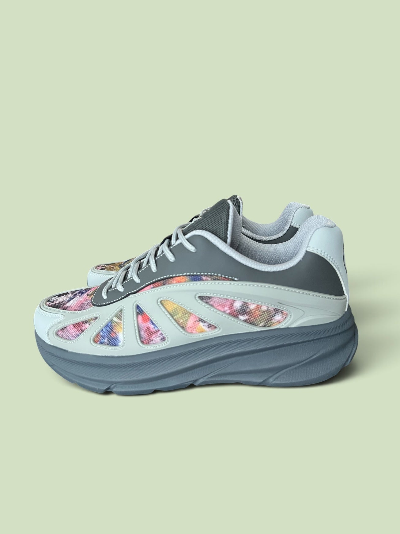 GALLERY RUNNER “Bloom” Size 11