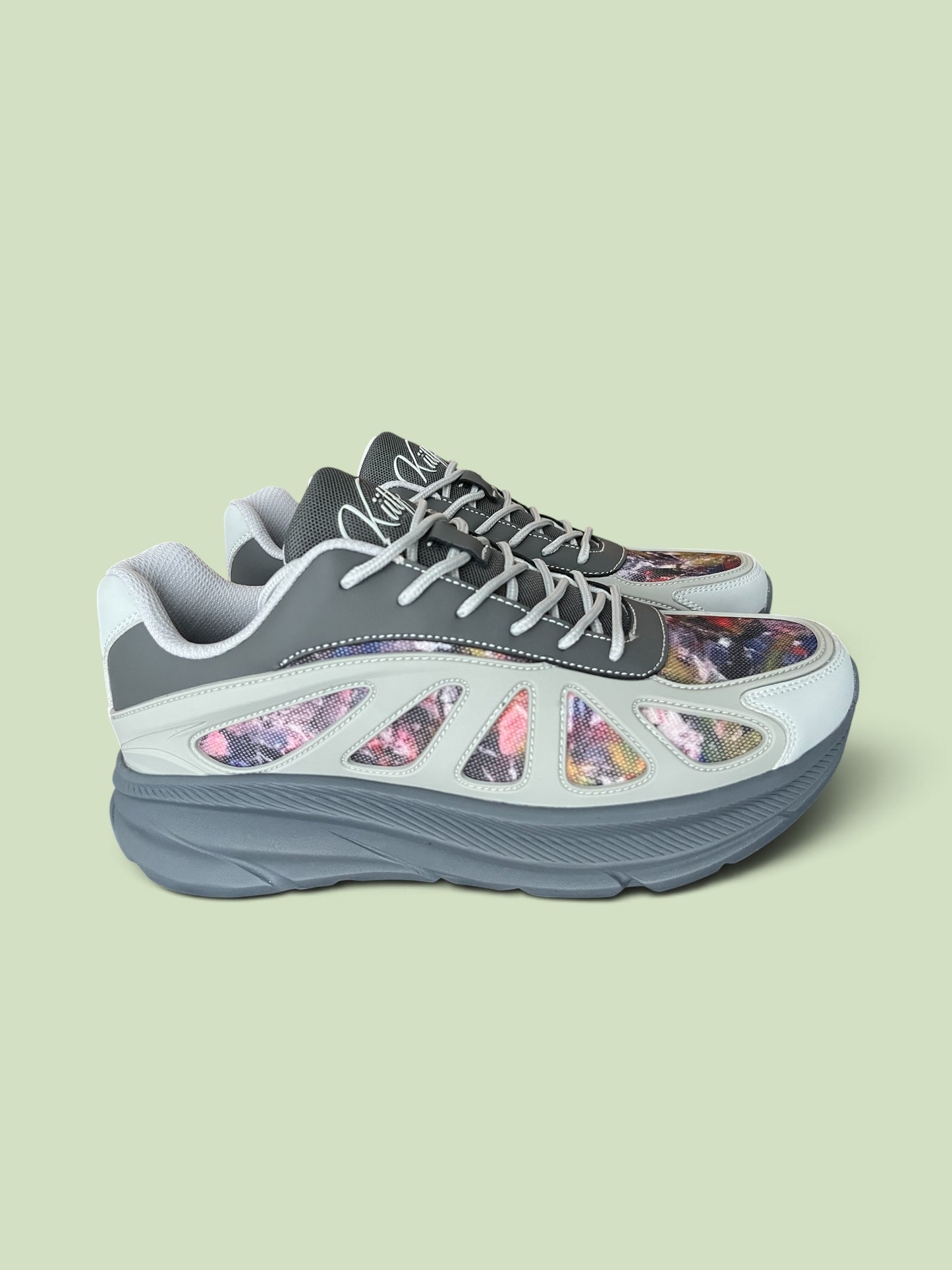 GALLERY RUNNER “Bloom” Size 12